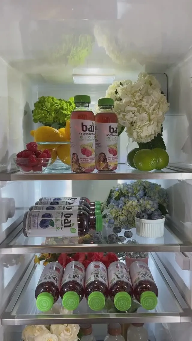 Came for the electrolytes + antioxidants in Bai, stayed for the epic fridgescaping ✨💧
#ItsWonderWater